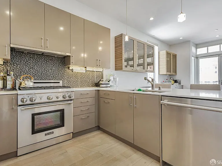 989 Sutter St #2 — Photo 5