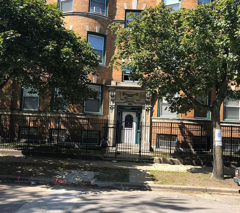 1st image of 4018 S Calumet Ave APT 106