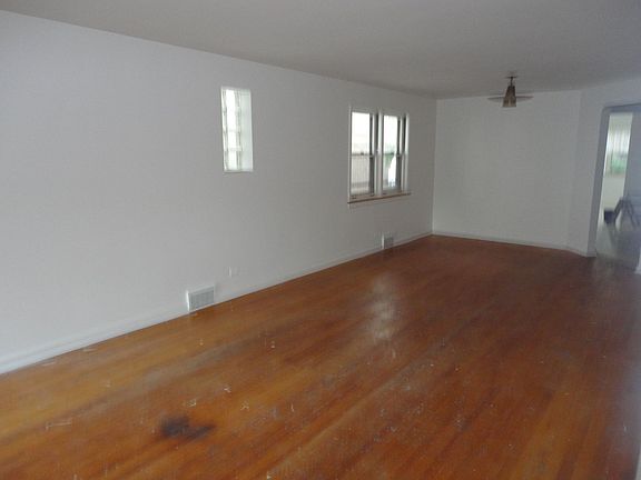 Living / Dining Room Combo