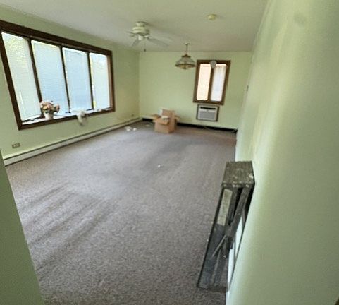 3rd image of 1045 W Grant Dr