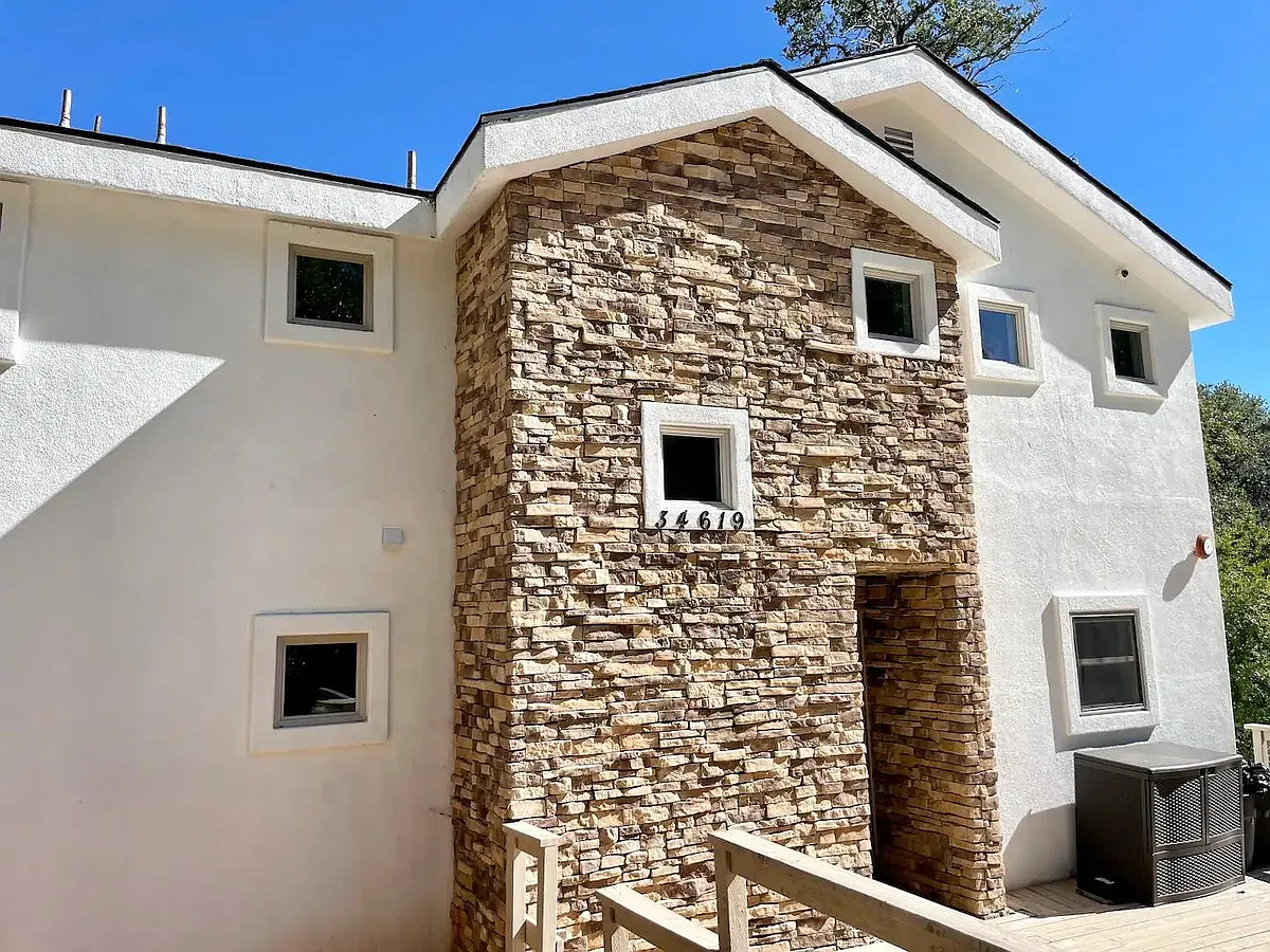 Building Photo - 34619 Yuma Rd