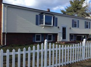 9 Myrtle Ave, Acushnet, MA 02743