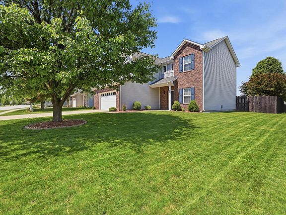 3rd image of 2704 Armaugh Dr