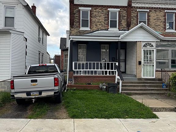 2nd image of 132 Walnut St