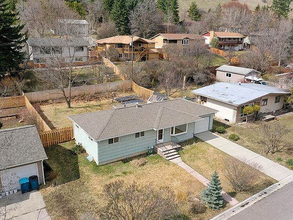 2nd image of 2319 Valley Dr
