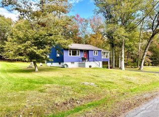 6 Schumacher Pond Rd, Barryville, NY