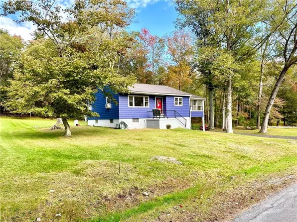 6 Schumacher Pond Road, Barryville, NY 12719