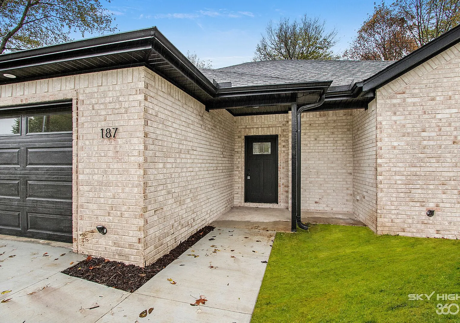 Newer Split Floor plan Home!! — Photo 4