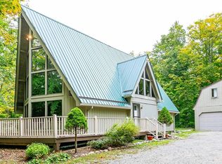 1034 Underhill Rd, East Aurora, NY 14052