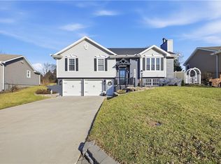 2805 Quail Dr, Saint Joseph, MO 64506