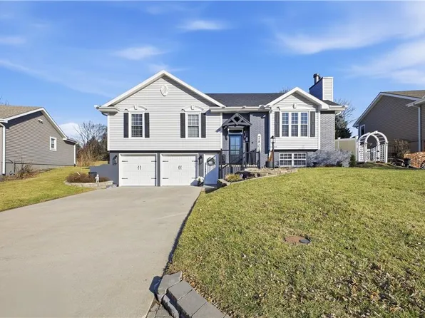 2805 Quail Dr, Saint Joseph, MO 64506