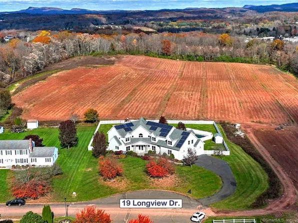 19 Longview Drive, North Haven, CT 06473