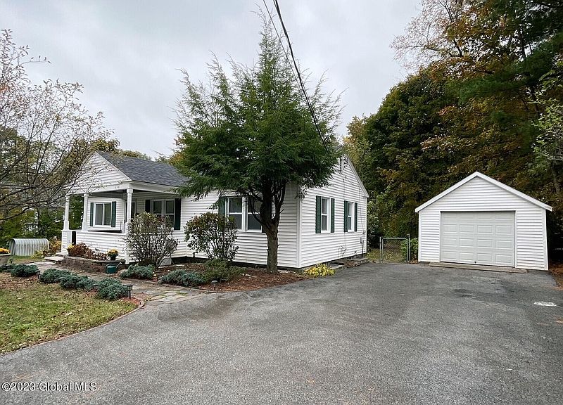 2nd image of 238 Aviation Road