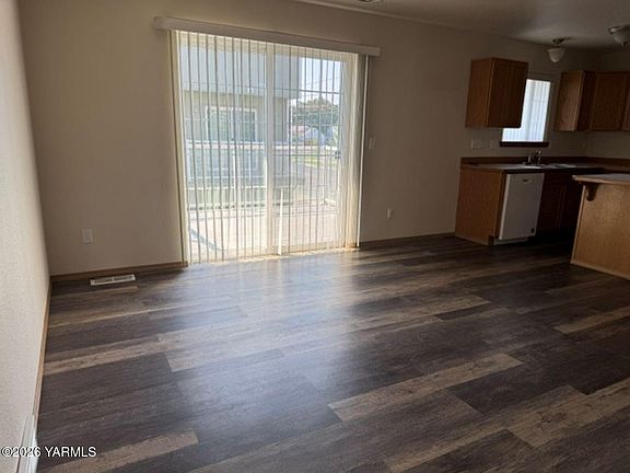 4th image of 104B E Home Ave