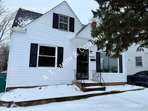 19609 Beverly Ave, Maple Heights, OH 44137
