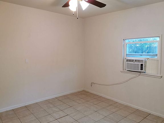 3rd image of 2300 Holly St APT C
