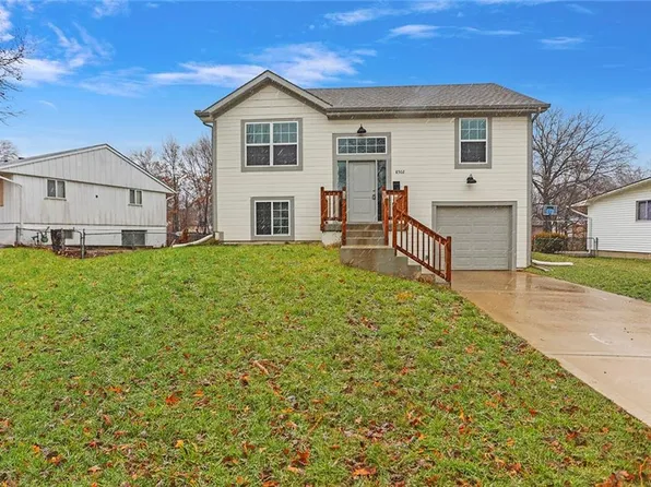 8502 E 93rd Ter, Kansas City, MO 64138