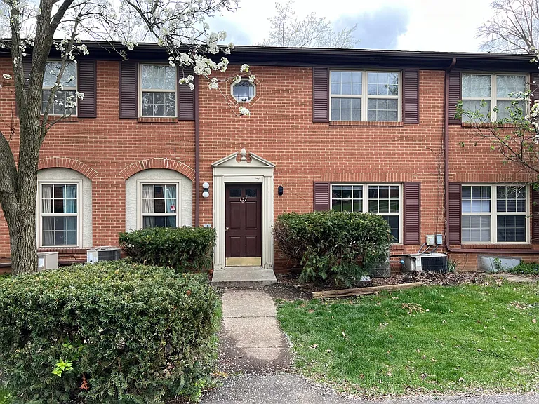 85 Georgetown Dr #C — Photo 1
