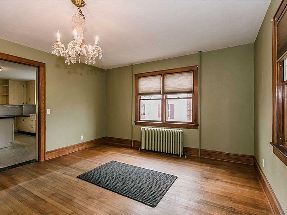 4th image of 275 Newton Ave