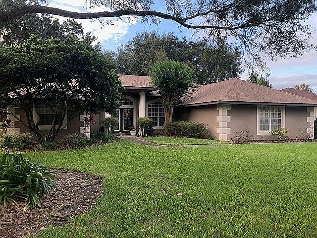 1st image of 10618 Versailles Blvd