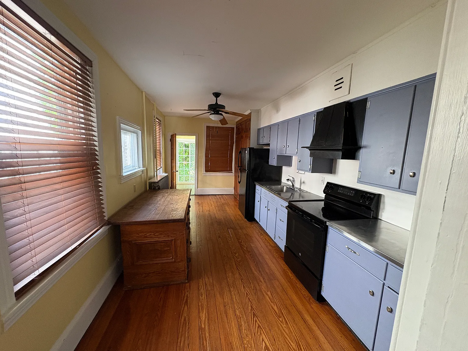 30 E Miner St — Photo 4
