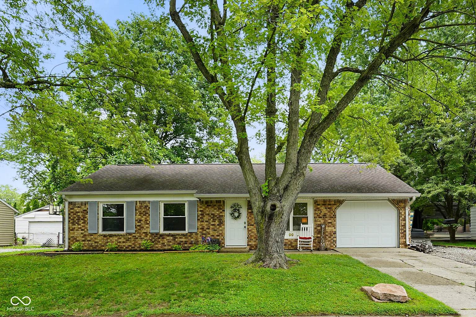 99 Old Trail Dr photo 1