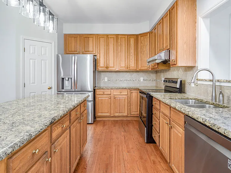 200 Stablegate Dr — Photo 11