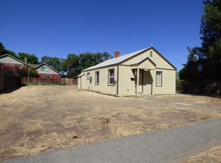 235 NW 3rd St, Redmond, OR 97756