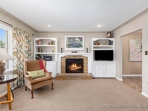 2nd image of 1797 Whitmore Ave NW