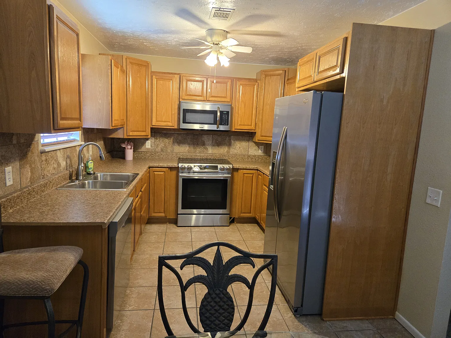 3 bed, 1629 sqft, $1,600 — Photo 3