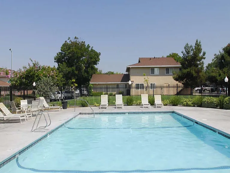 2505 Prescott Rd — Photo 22