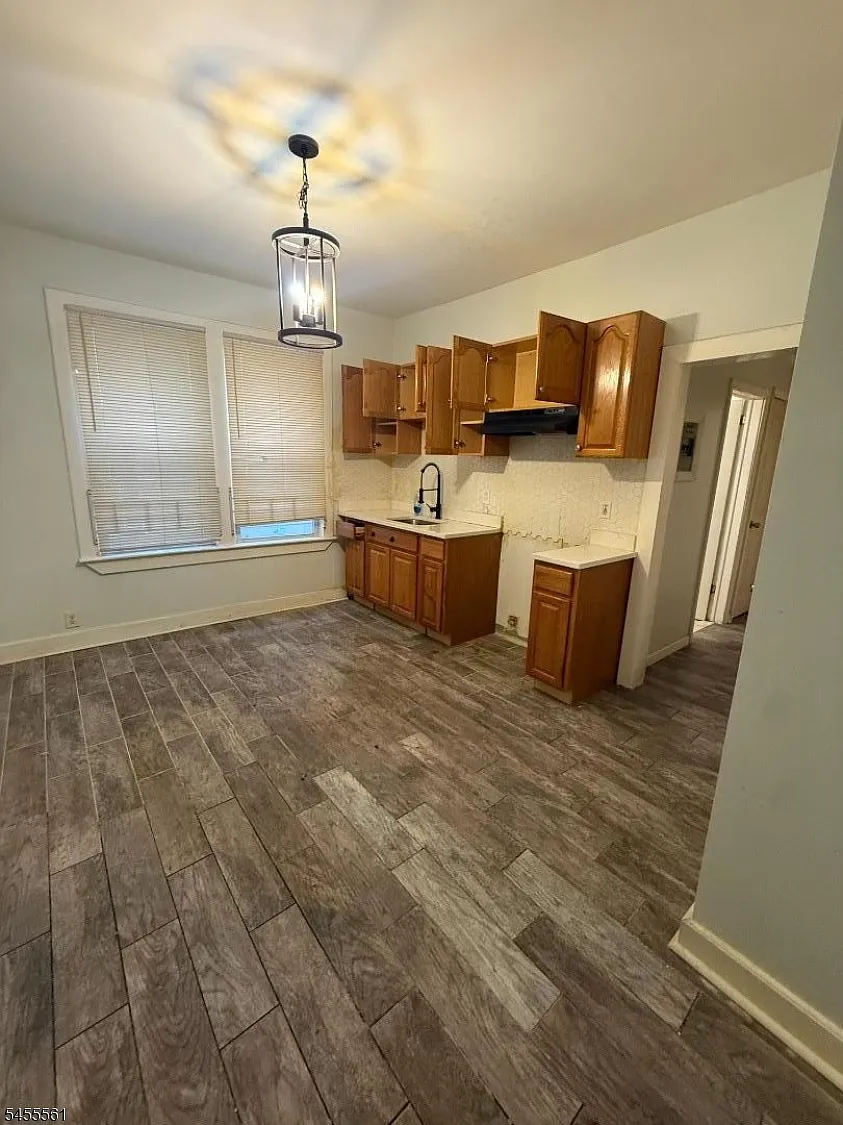 2 bed, 1.0 bath, 850 sqft, $1,800 — Photo 4