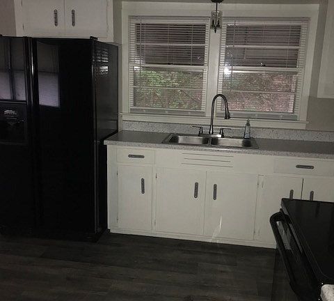 3rd image of 506 Monroe St NW