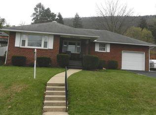 2865 Cochran Ave, South Williamsport, PA 17702
