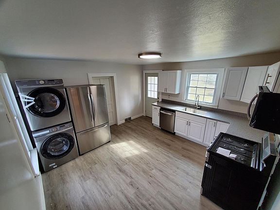 4th image of 129 Lindsay St