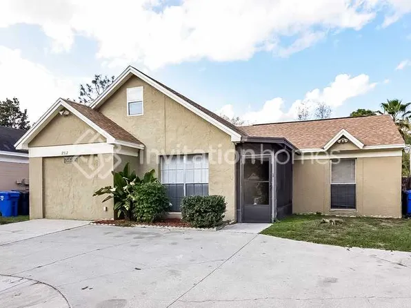8512 Misty River Ct, Tampa, FL 33637