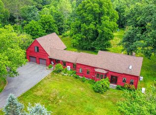 987 Clinton Ave, Winslow, ME 04901