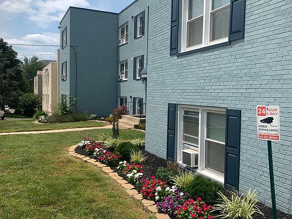 3rd image of 214 Brookes Ave #101