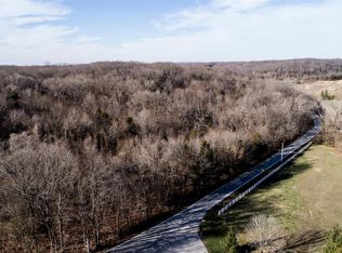 3907 Hencken Rd, Pacific, MO 63069