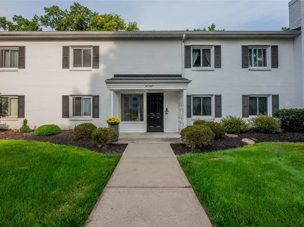 43 Lost Mountain Trl, Rochester, NY 14625