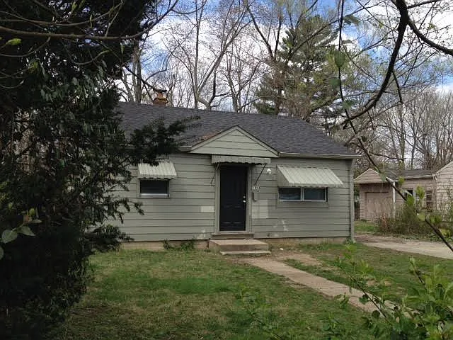 1916 N Moreland Ave photo 1
