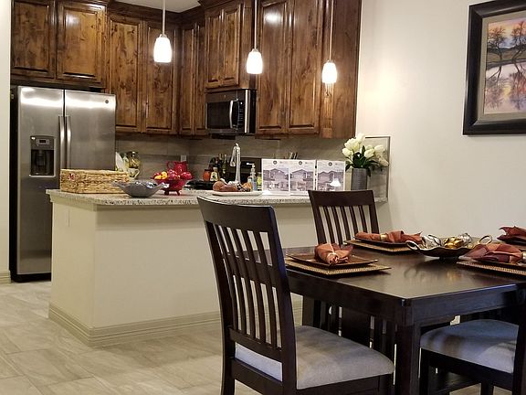 3rd image of 7402 San Remo Ct