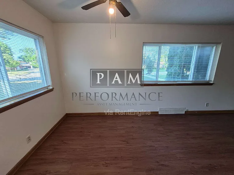 5327 N Mohawk Ave #2 — Photo 7