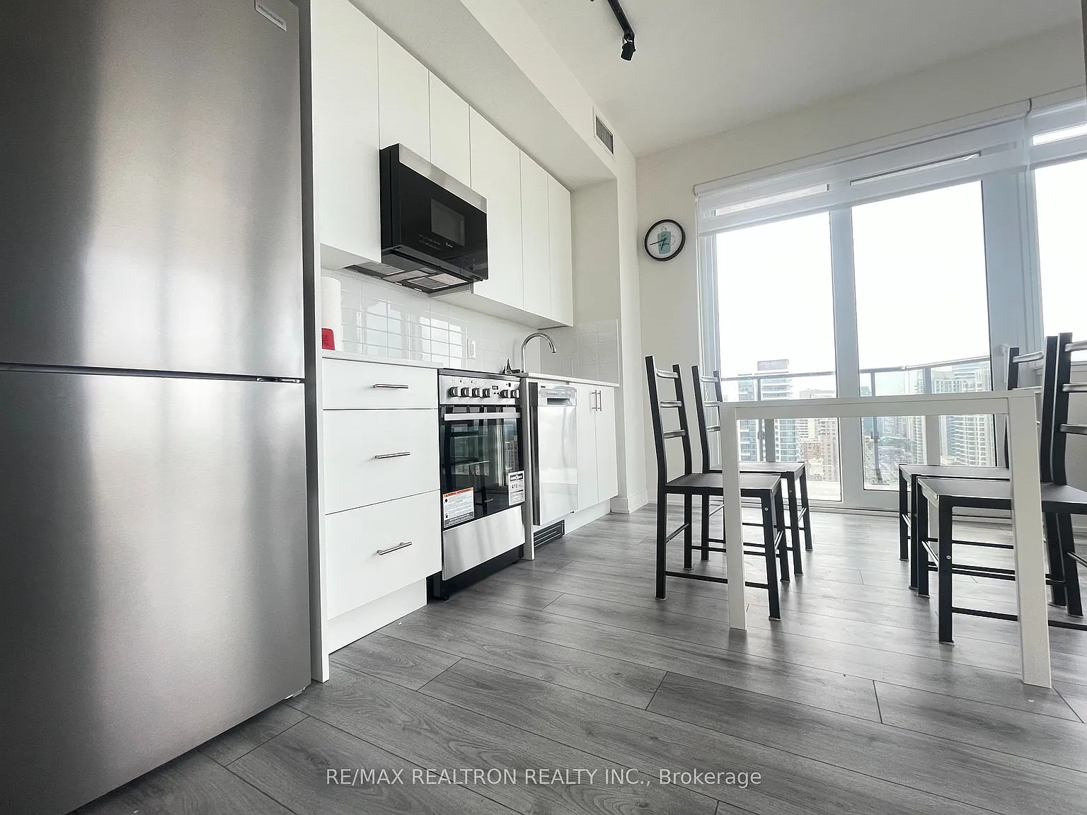 Ellie Condo — Photo 2