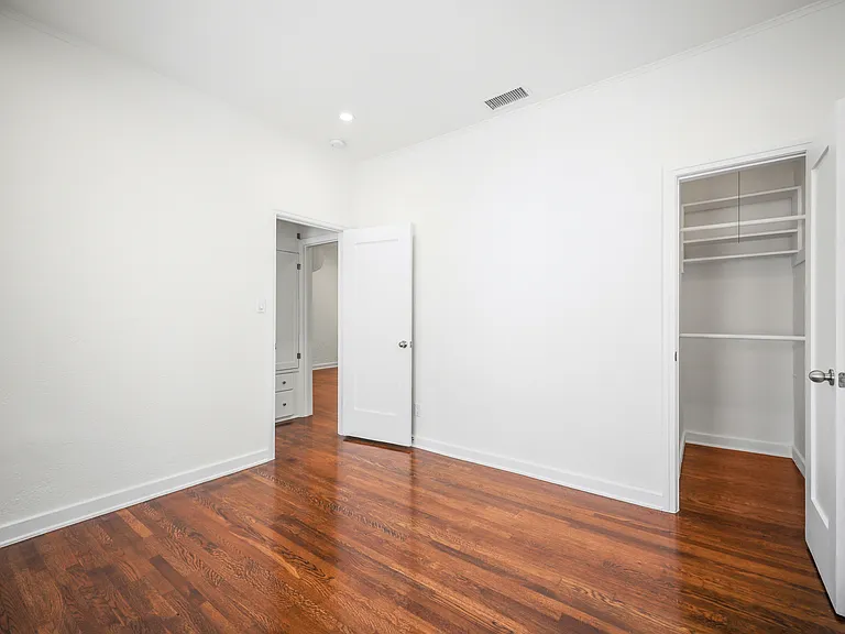 1315 N Hayworth Ave #3/4 — Photo 14