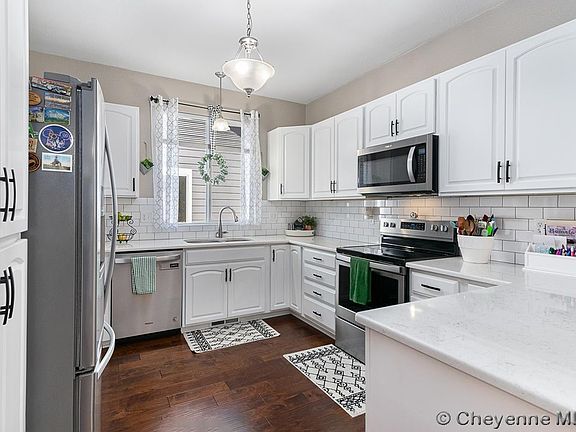 4th image of 1620 Sunny Hill Dr