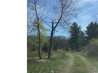 11175 River Rd, Chardon, OH 44024