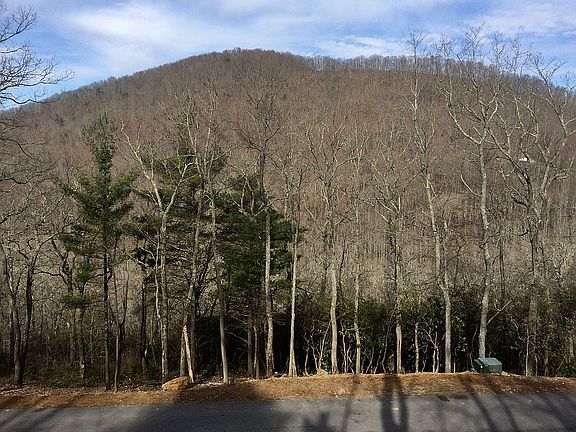 4th image of 14 Majestic Overlook Way