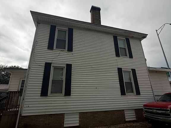 3rd image of 320 31st St