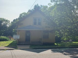 65 Middlesex Ave, Chester, CT 06412